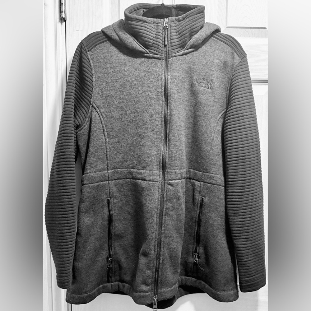 The North Face Gray Ribbed Women's Jacket